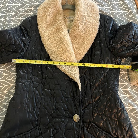 Vintage 70s quilted coat with faux fur collar and cuffs - Picture 2 of 7